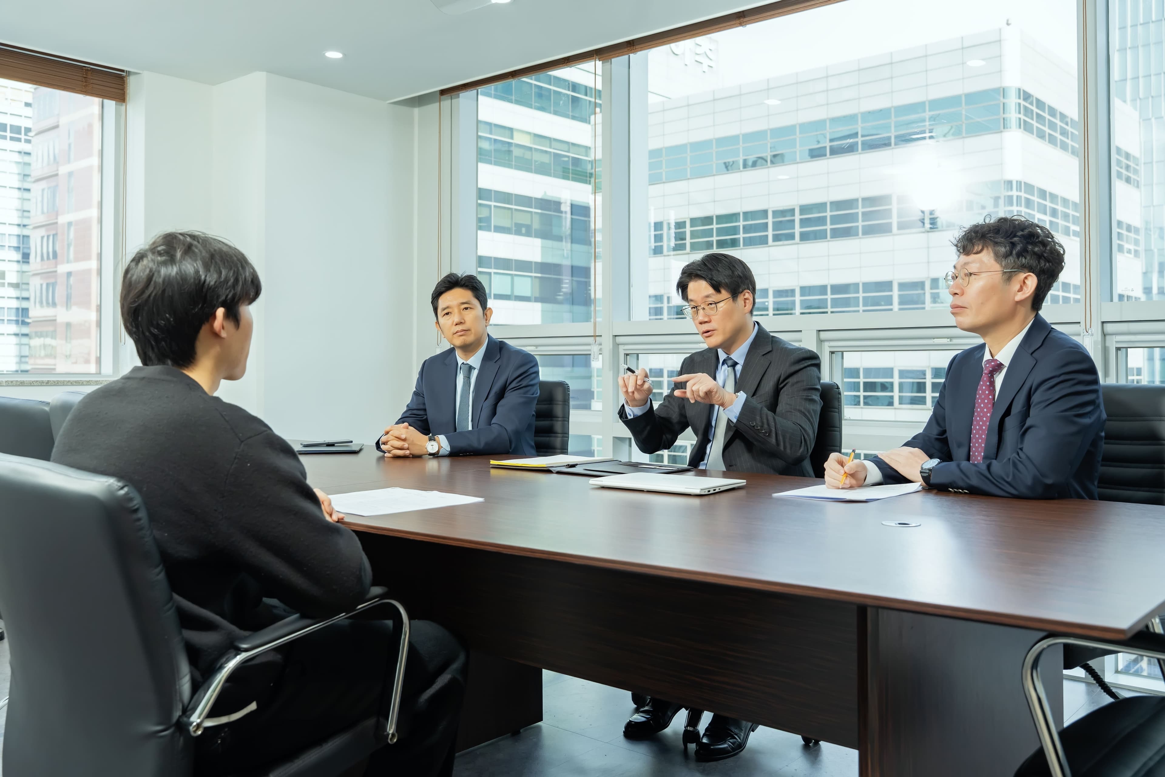 법무법인 클래식 변호사 단체 상담